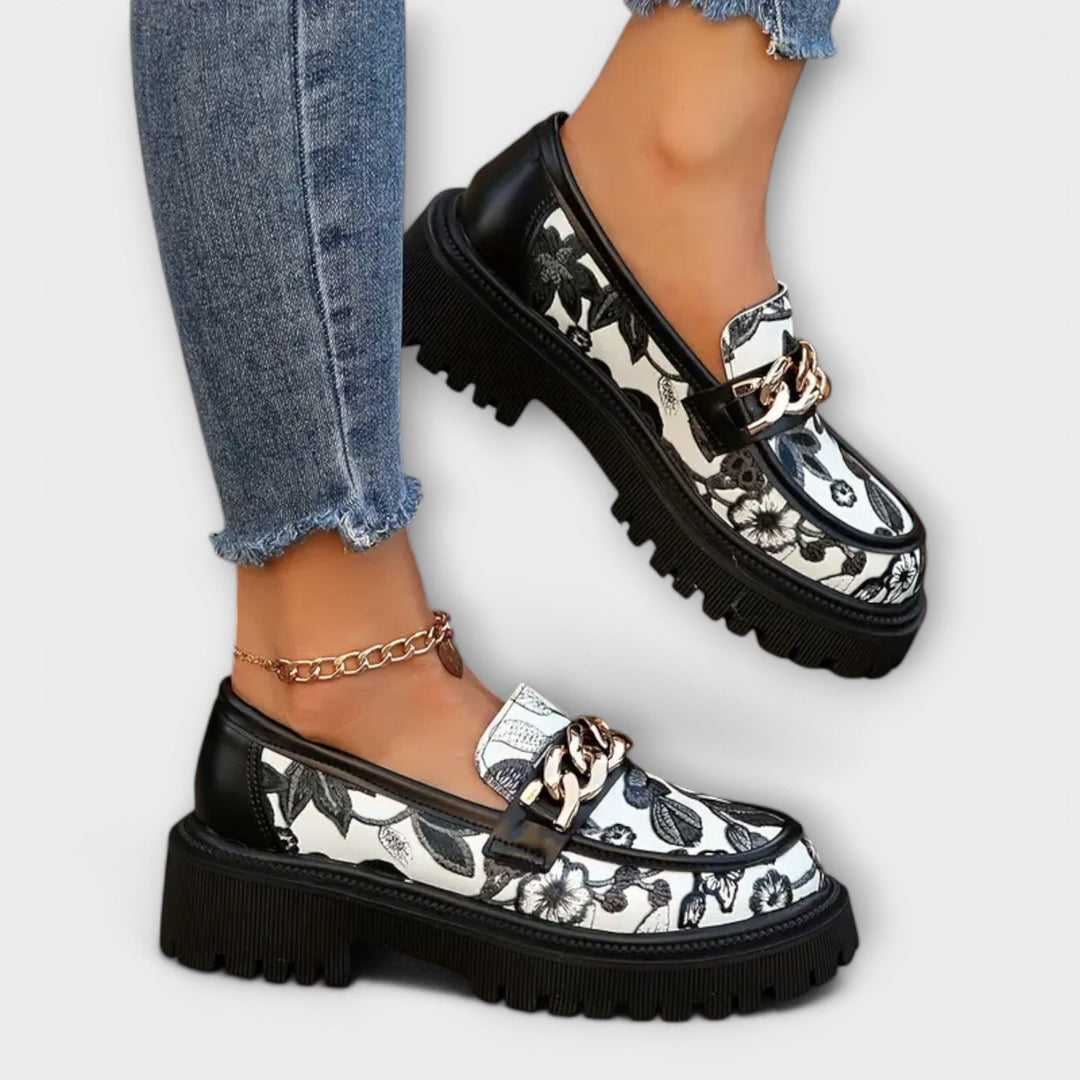 Sandra - Klassiska Retro Mockasiner med Stil