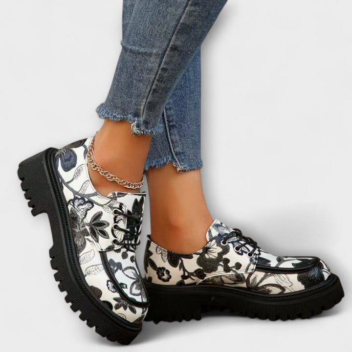 Sandra - Klassiska Retro Mockasiner med Stil