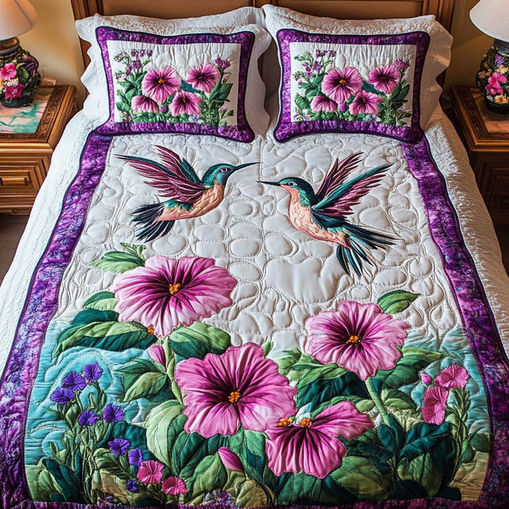 Hummingbird Harmony 3-delad quiltad sängklädesuppsättning