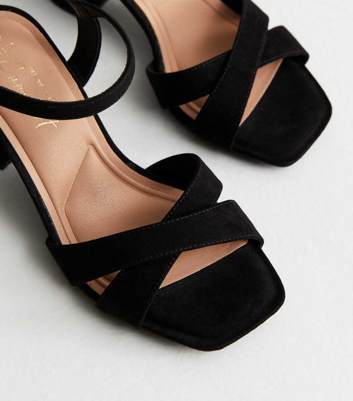 Breda Passform Svarta Syntetsuede 2-delade Blockklack Sandaler | New Look